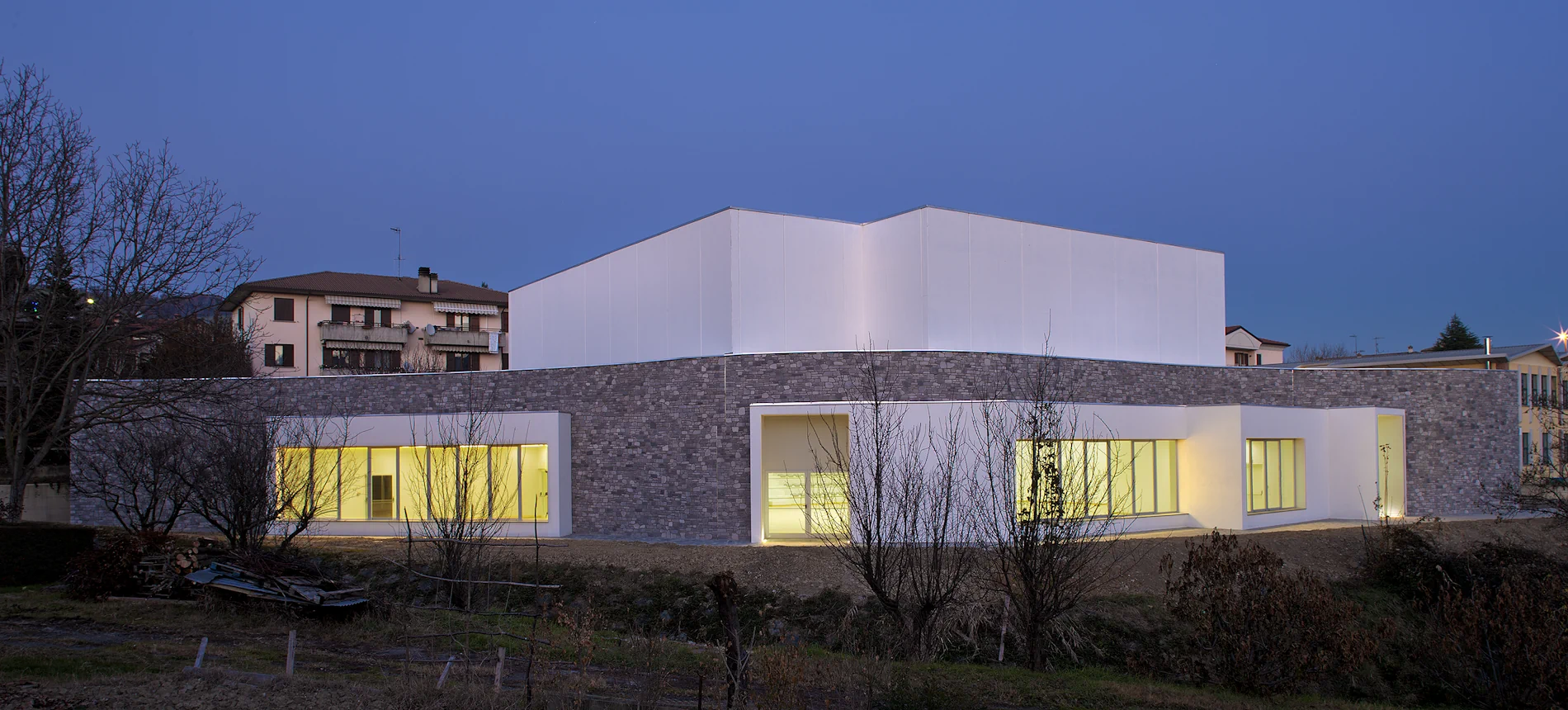 header scuola varano